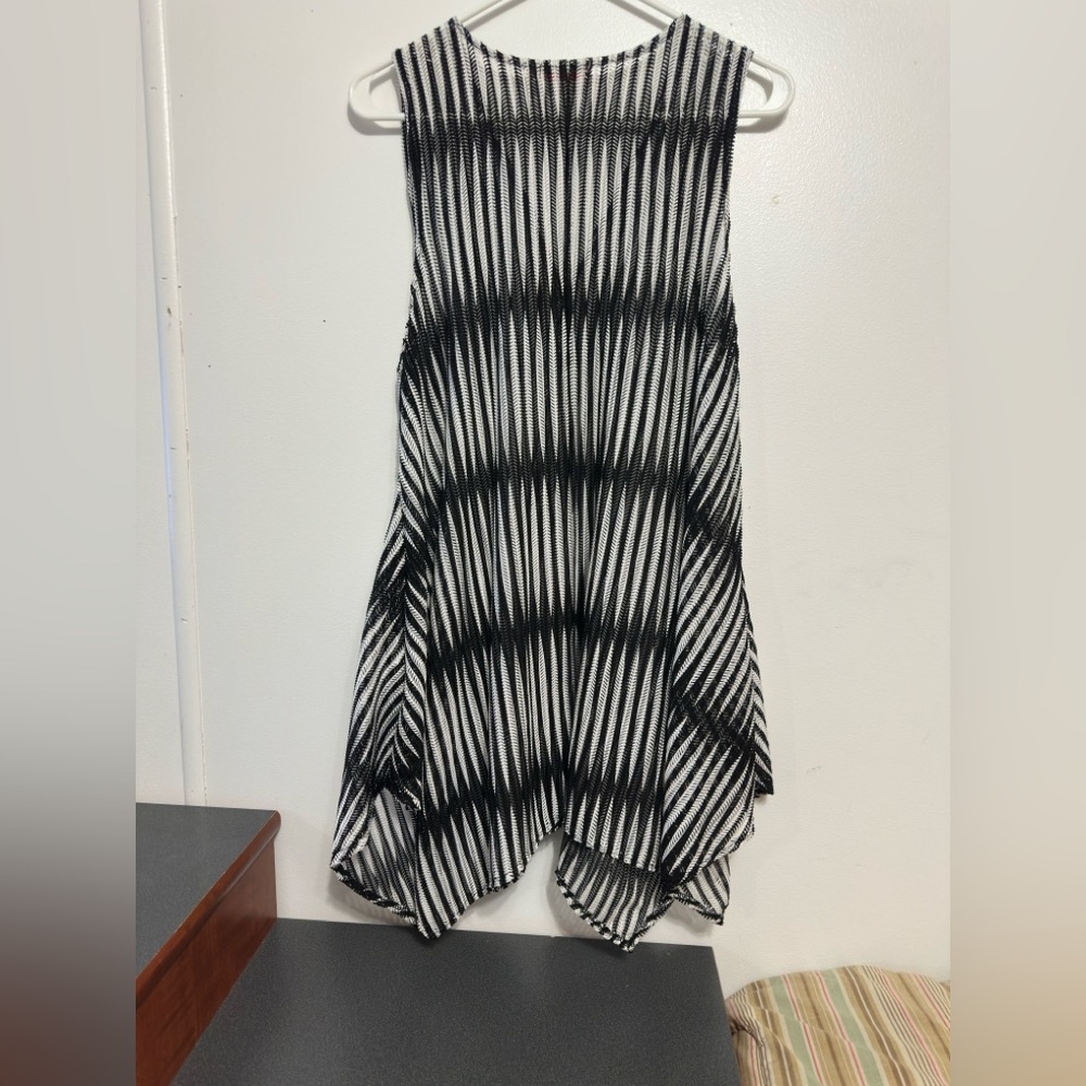 Black and White Striped Sleeveless Dress swimsuit cover up - Picture 2 of 7